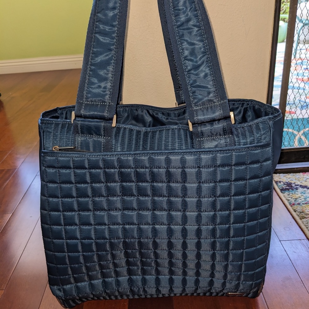 Lug Navy Gym/Overnight